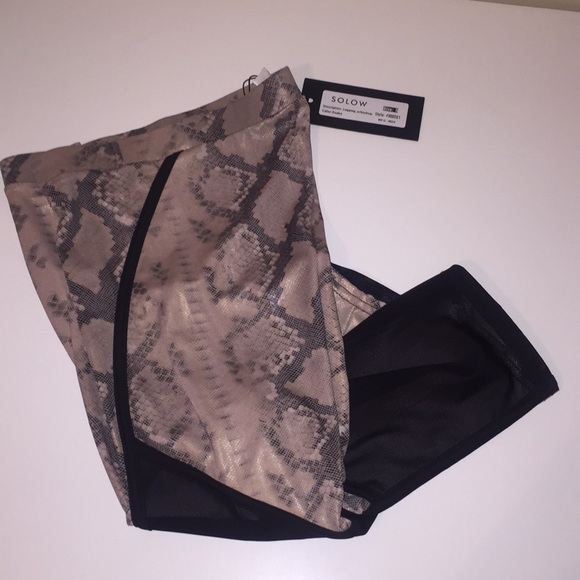 NWT SOLOW Snake Print leggings with mesh - Picture 3 of 4